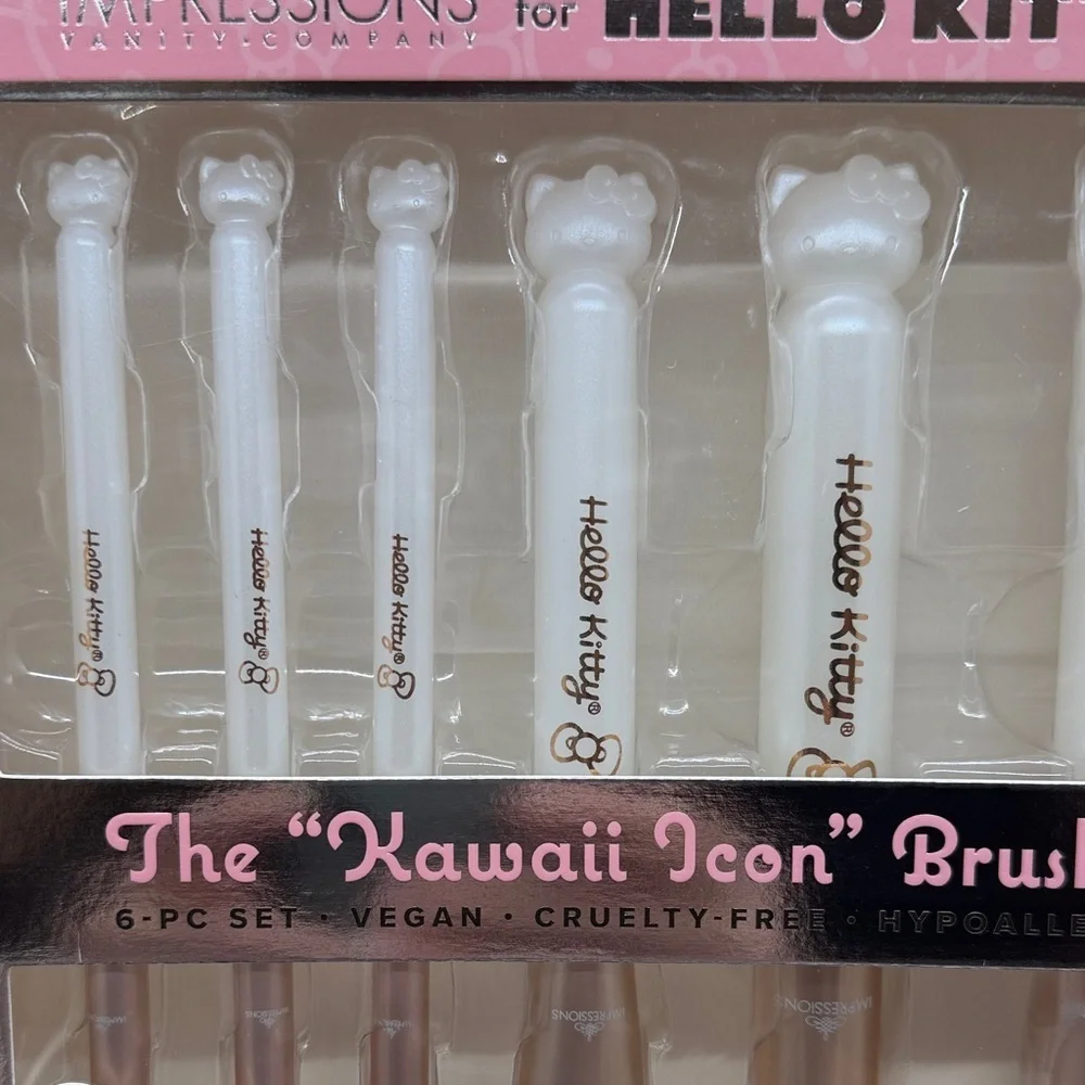 Hello Kitty The Kawaii Icon Brush Set